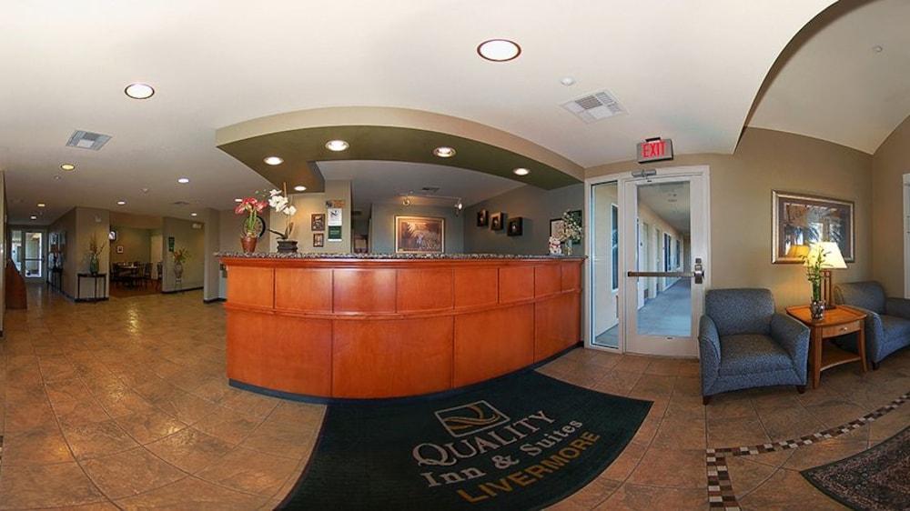 Quality Inn & Suites Livermore Wine Country Exterior foto