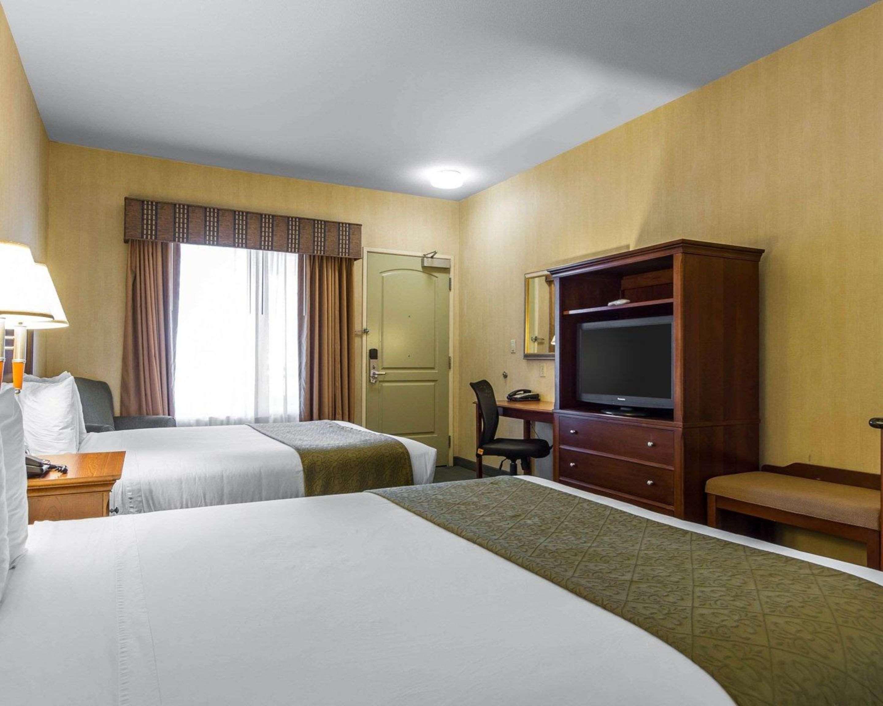 Quality Inn & Suites Livermore Wine Country Exterior foto